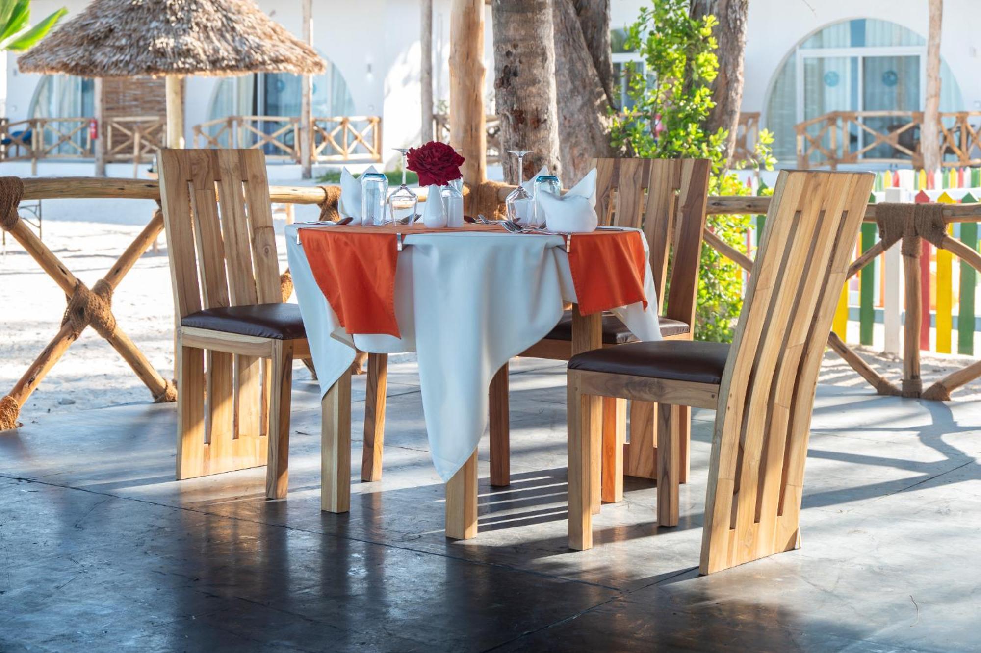 Royal Mandarin Hotel & Resort Pwani Mchangani Eksteriør billede
